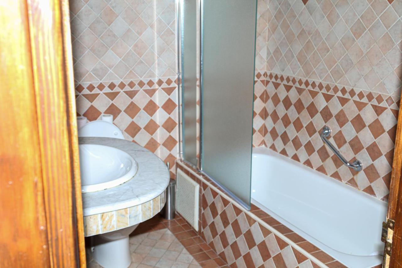 Hotel Mandy Tétouan Eksteriør bilde